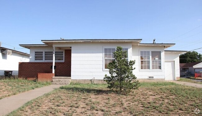 Building Photo - 1500 Tucson Rd Rental