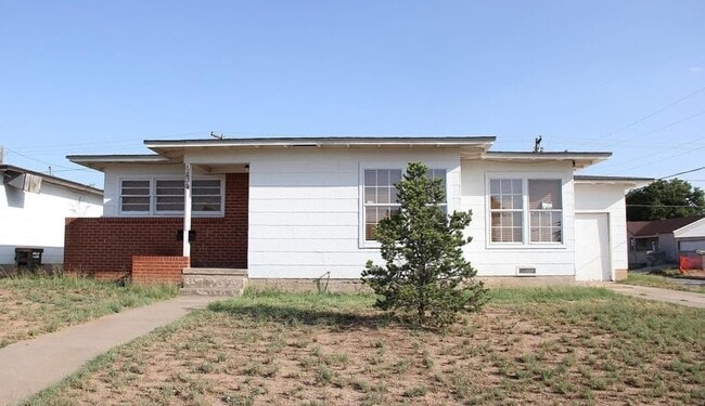 Photo - 1500 Tucson Rd Casa