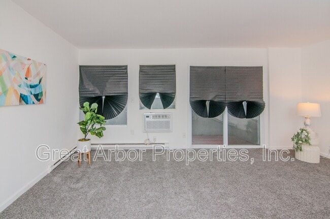 Photo - 4194 Packard St Unidad Apt 1