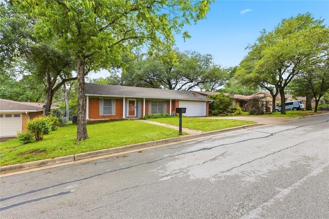 Photo - 1613 Sunnyvale St