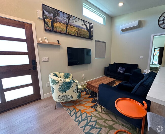 Building Photo - 1490 Ash St Unit Furnished Napa ADU B Rental