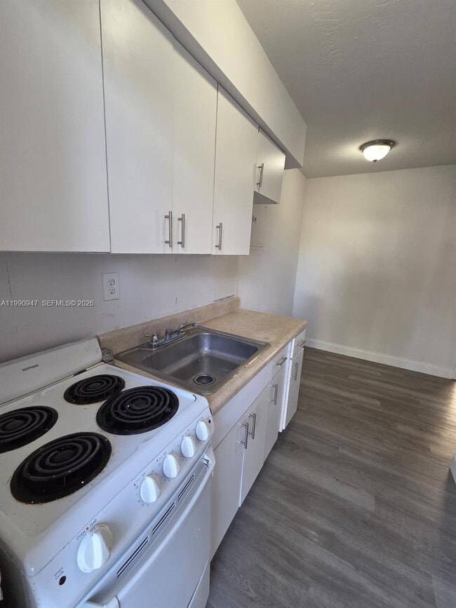 Photo - 1628 SW 7th St Unidad 4