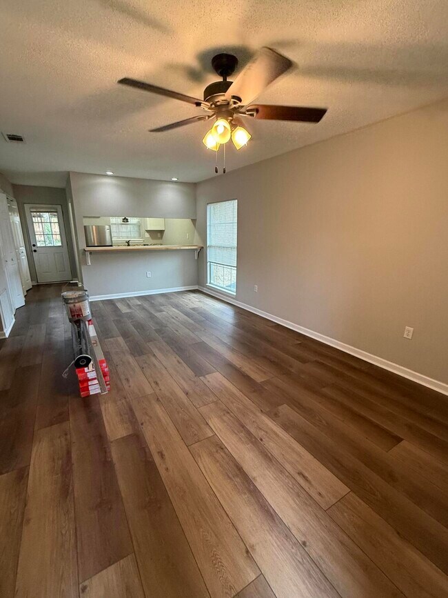 Photo - 607 W Sunset Blvd