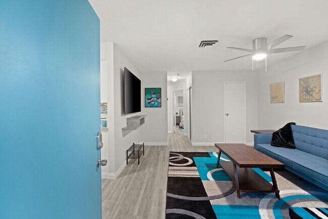 Photo - Updated 2-Bedroom Unit in Convenient Downtown Las Vegas Location