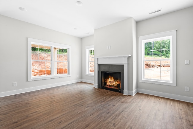 Photo - 155 Vast View Wy