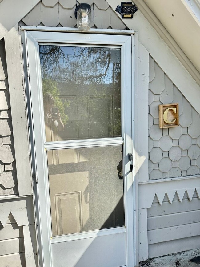 Building Photo - 600 E Main St Unit 600C