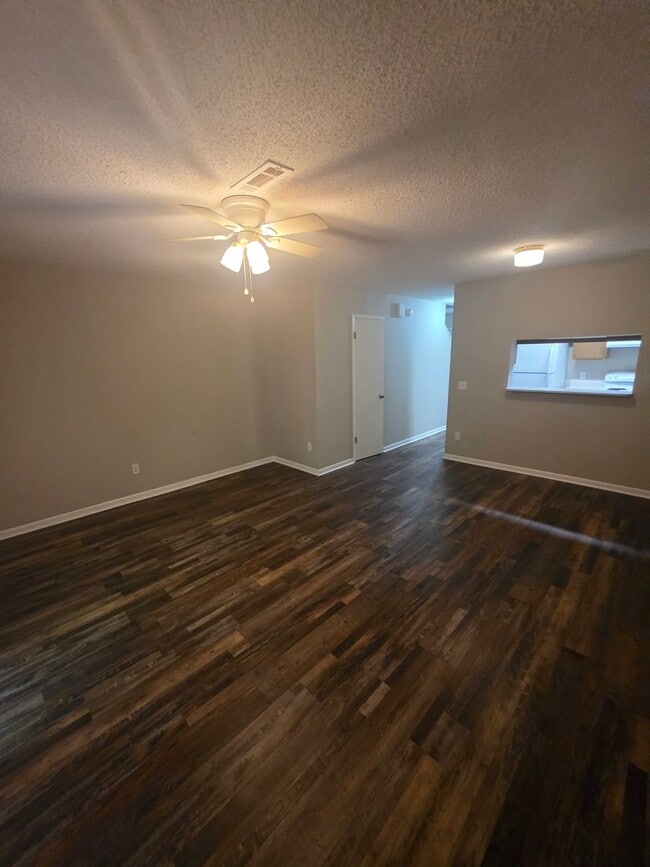 Photo - 210 Candlebrook Dr Unit 210 Candlebrook Drive