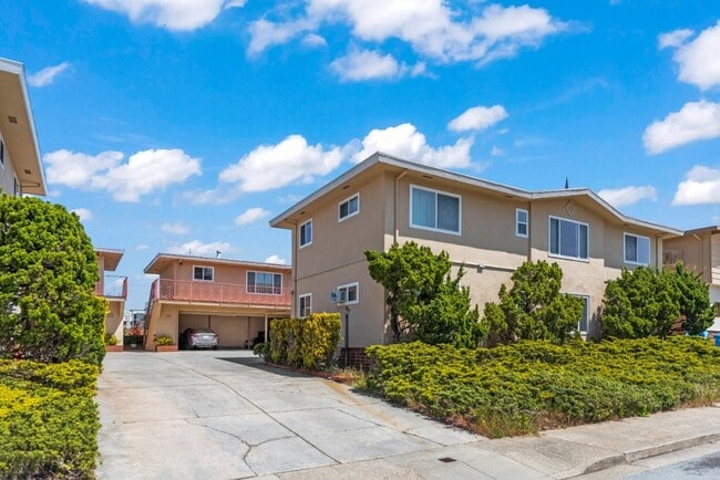 Building Photo - 1726 Sequoia Ave Unit 1