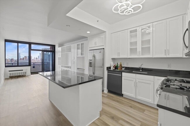 Building Photo - 389 Washington St Unit 33H Rental