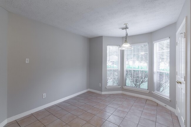 Photo - 4931 Tealgate Dr