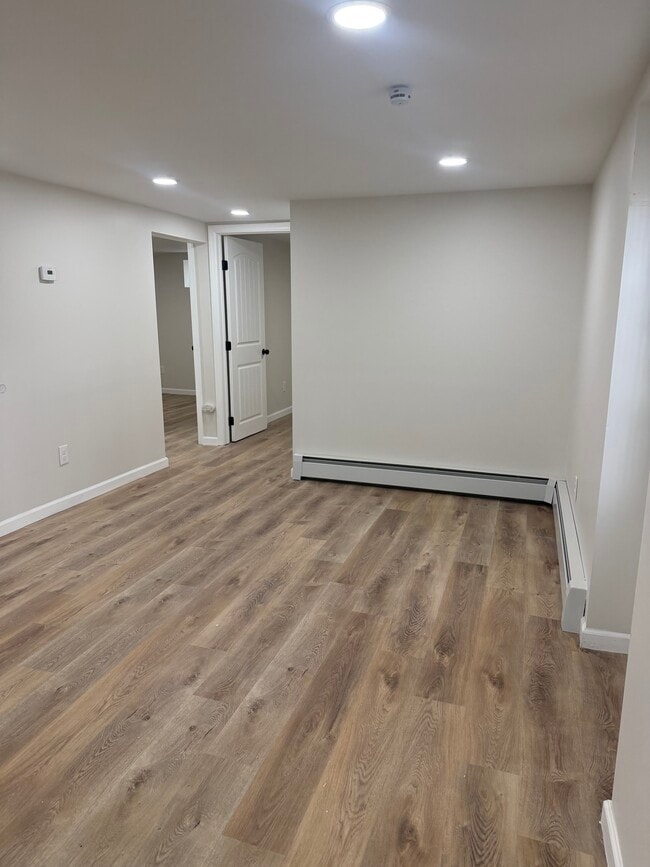 Photo - 258 Claywood Dr