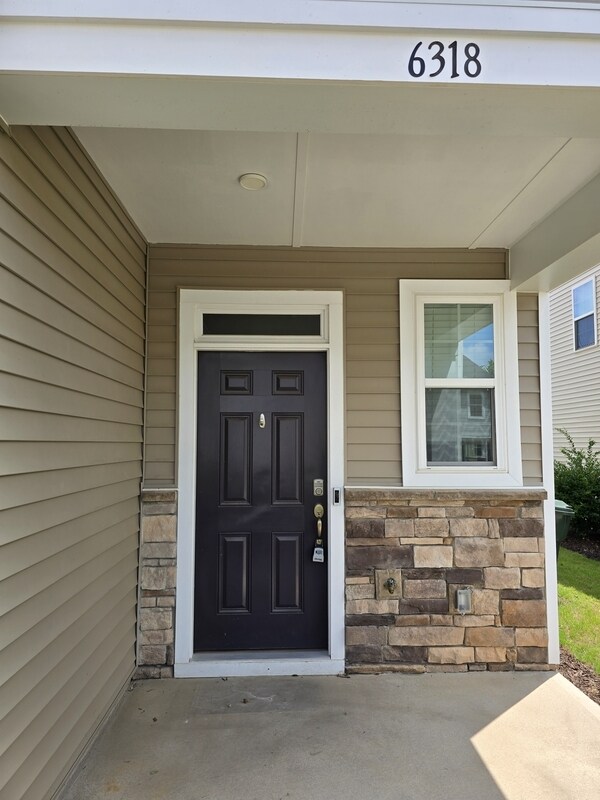 Photo - 6318 Arpeggio Pl