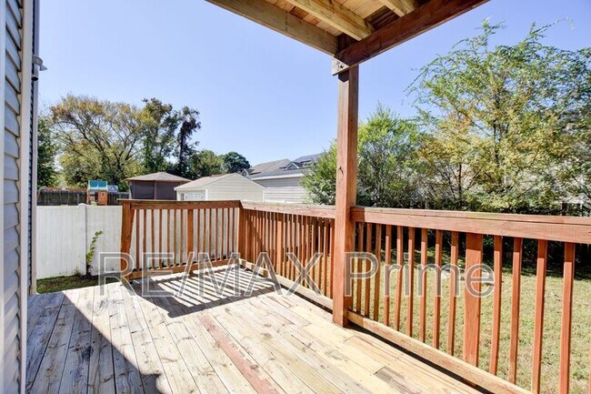 Photo - 2513 Masi St Unit Lindenwood