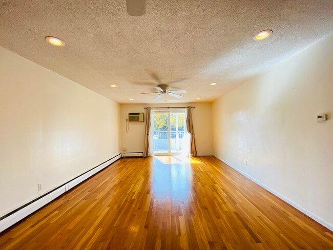 Photo - 50 Green St Unidad 209 Rental