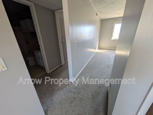 Photo - 1725 N Iowa Ave