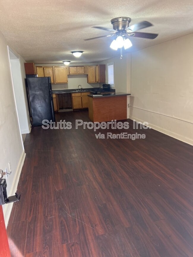 Photo - 415 Hudson St Unit 1