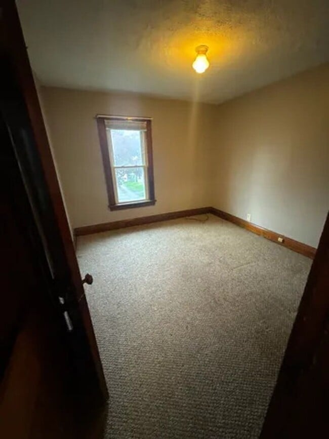 Photo - 44 E Brookside Ave Unit UP Stairs