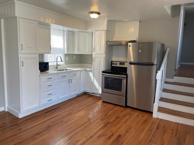 Photo - 335 Washington St Apartment Unit 4