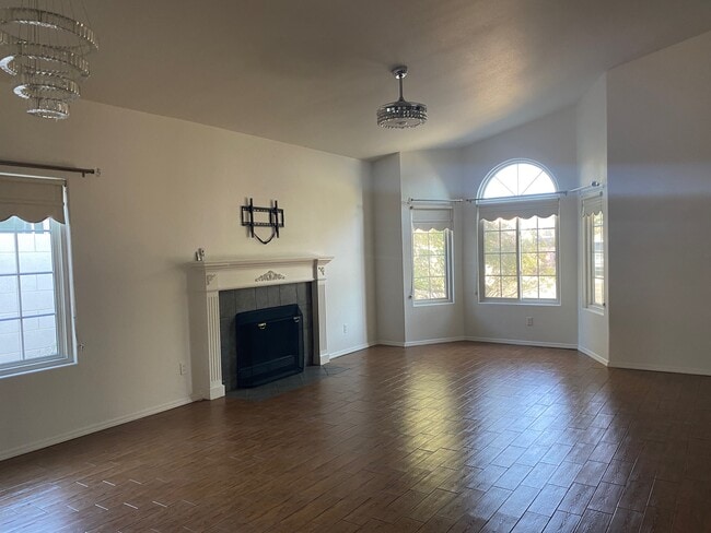 Photo - 5028 W Hurston Dr