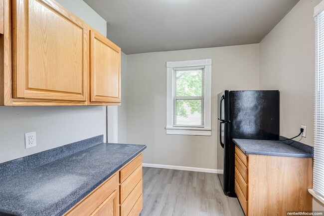 Building Photo - 103 W Parkway Ave Unit 103