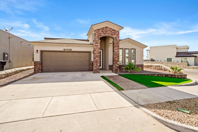 Photo - 1740 Eased St