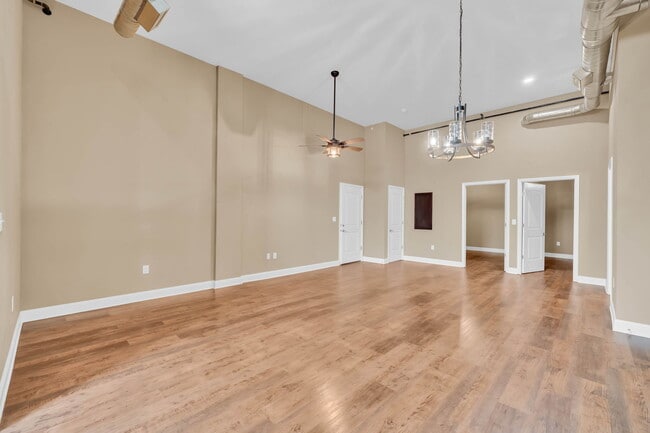 Unit C – 2BR / 1BA – 1,000 sq. ft - Bridwell on Broad