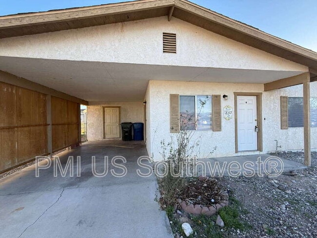 Building Photo - 1842 Gem St