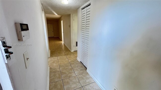 Photo - 5525 N Lakewood Cir Unit 215
