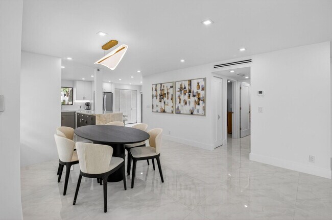 Photo - 15322 Strathearn Dr Unit 11802