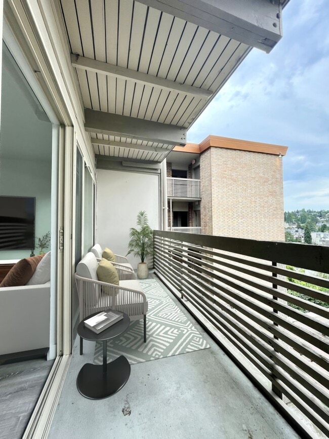 Photo - Village Vista Apartments