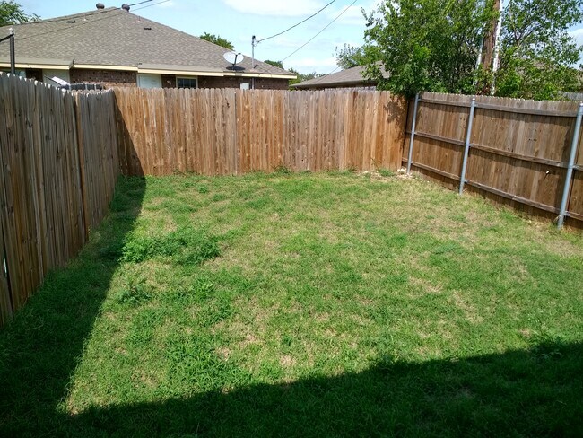 Photo - 8124 Doreen Ave