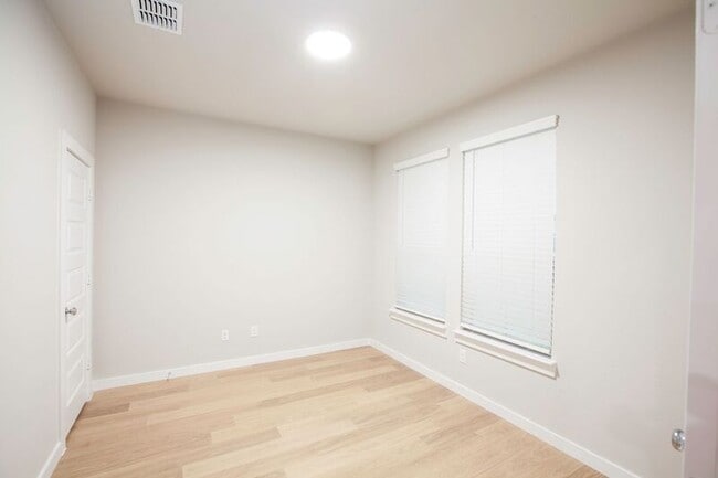 Photo - 610 Wild Goose Ln