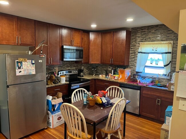 Photo - 87 Endicott St