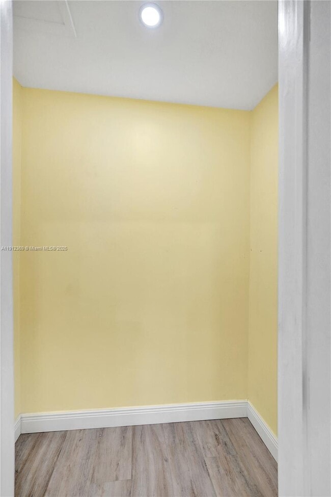 Photo - 720 SE 15th St Unidad 1