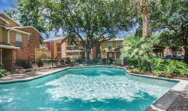 Photo - 2 br, 2 bath Condo - 2323 W Bay Area Blvd ...