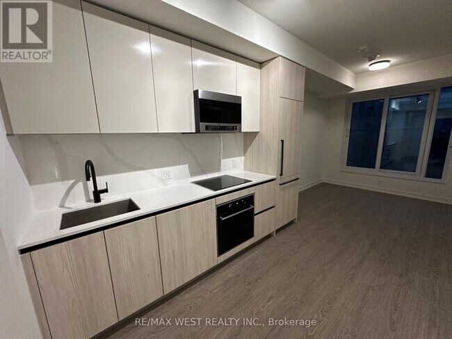 Photo - 425 Front St E Unit 509