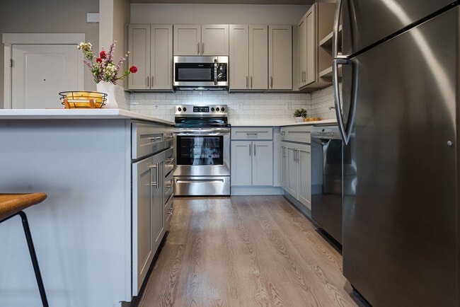 Lofts at 5 Points