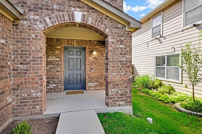 Photo - 6516 Alum Rock Cove