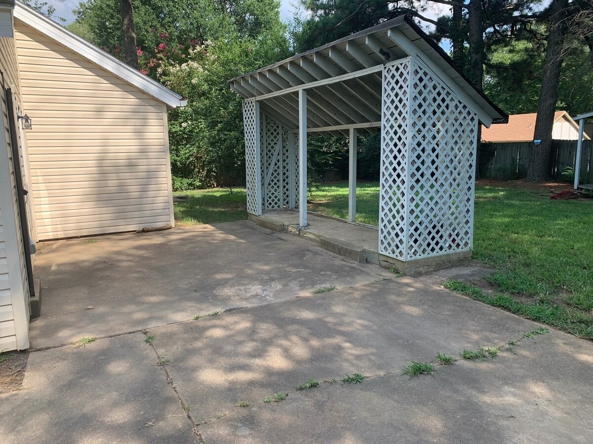 Photo - Under Repair