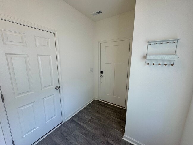 Photo - 3BR/2BA Townhouse in Mallard Creek