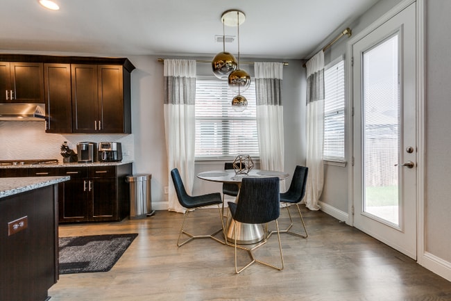 Photo - 4194 Leighton Ln