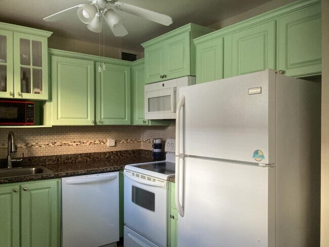 Photo - 445 Saxony Way Unit 445