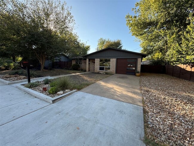 Photo - 1214 Arthur Stiles Rd