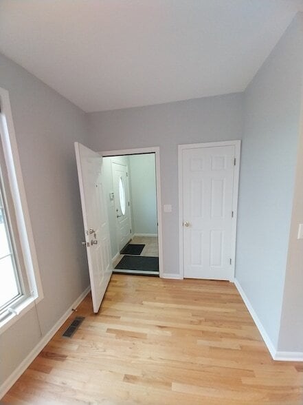 Photo - 4552 N Newland Ave Unit 1