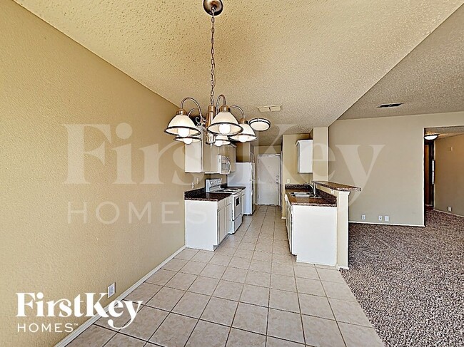 Photo - 208 Amber Ridge Dr