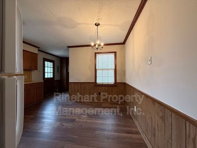 Photo - 1141 Eisenhower Rd