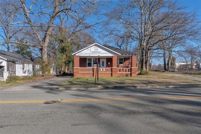 Photo - 2882 Church St