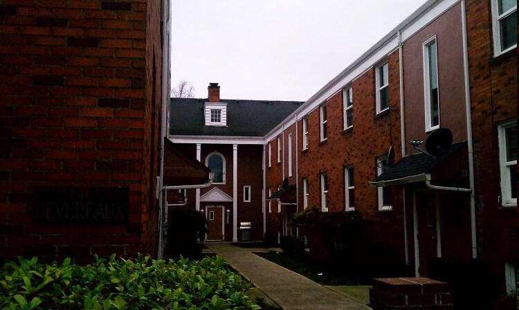 Photo - The Devereaux