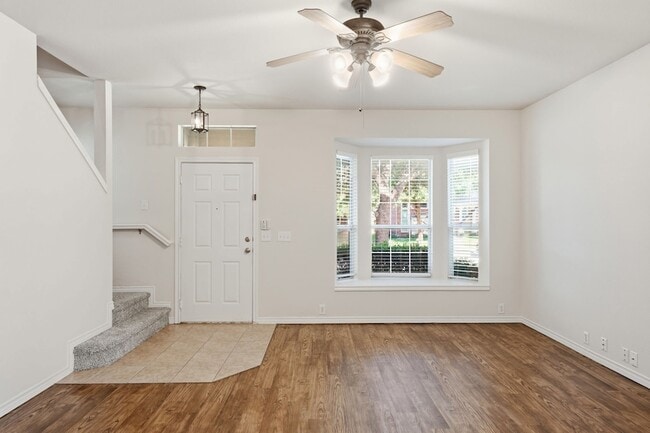 7449 Danbridge Ln