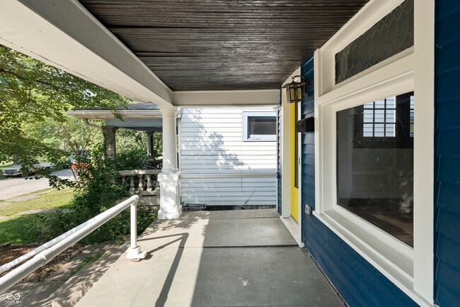 Photo - 2330 E 16th St